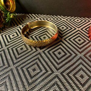 Bellezza Italy Bracelet Diamond Cut Design Magnetic Clap